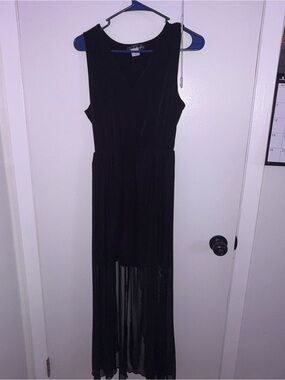 French Atmosphere Black Sleeveless V-Neck Maxi Dress